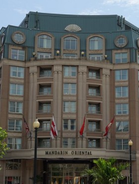 โรงแรมที่อนุญาตให้นำสัตว์เลี้ยงเข้าได้