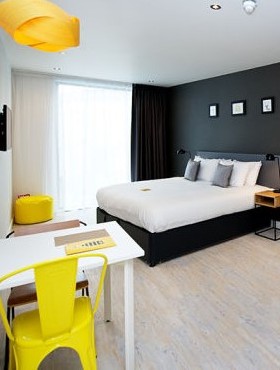 อพาร์ตโฮเทล